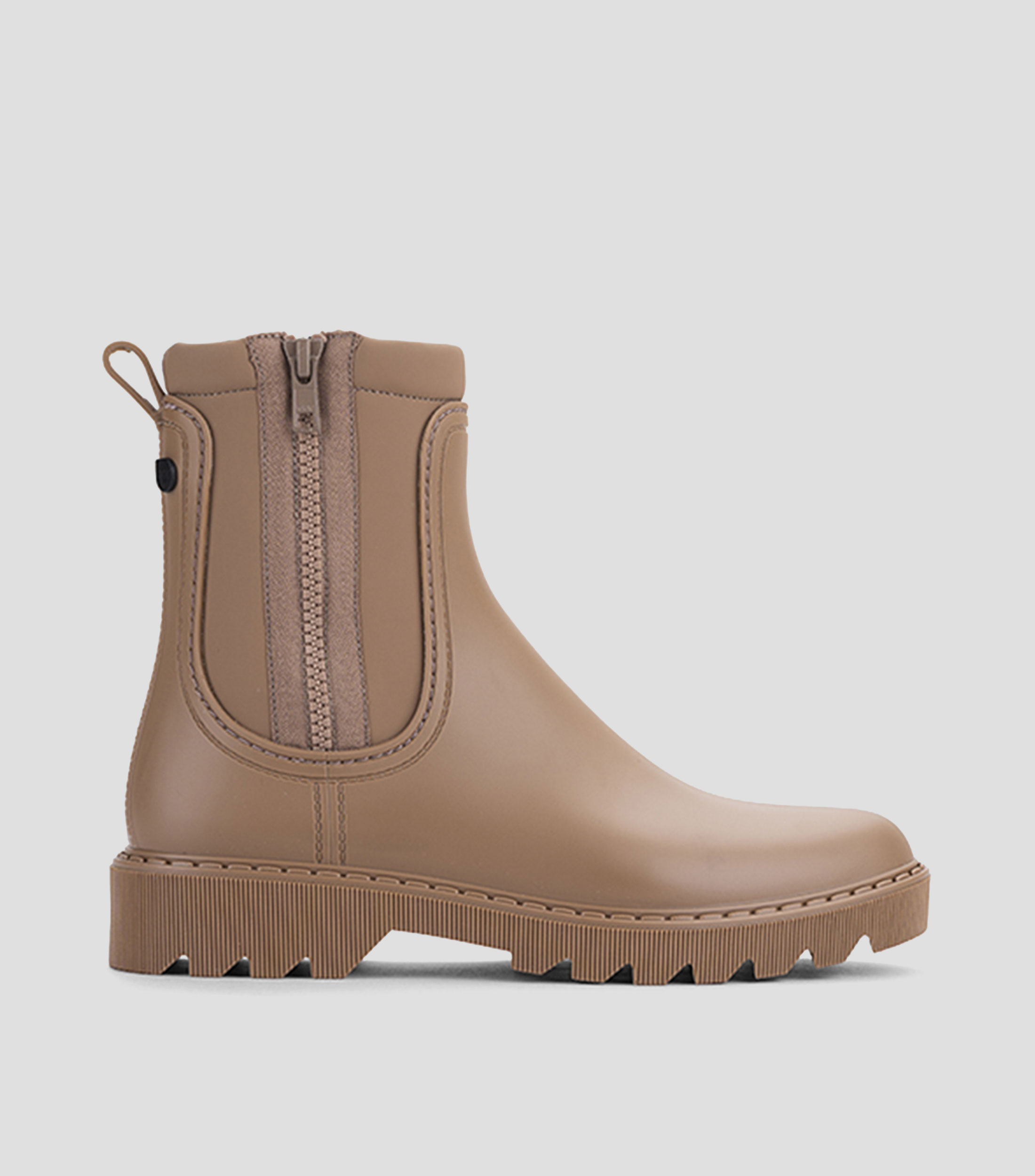Botines casuales Chloe con tacón bajo cuadrado Mujer